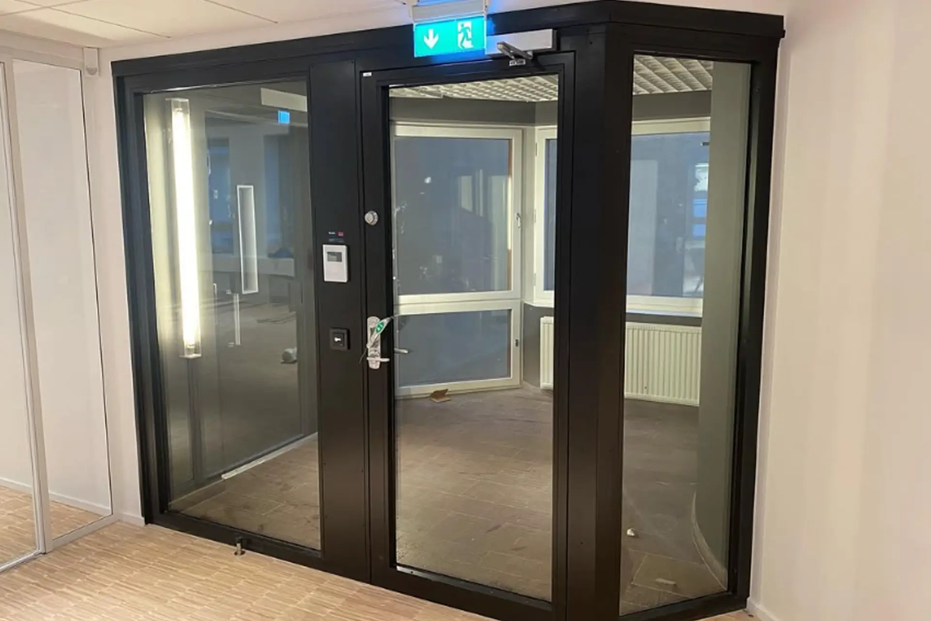 Teräsovet ja teräspalo-ovet
