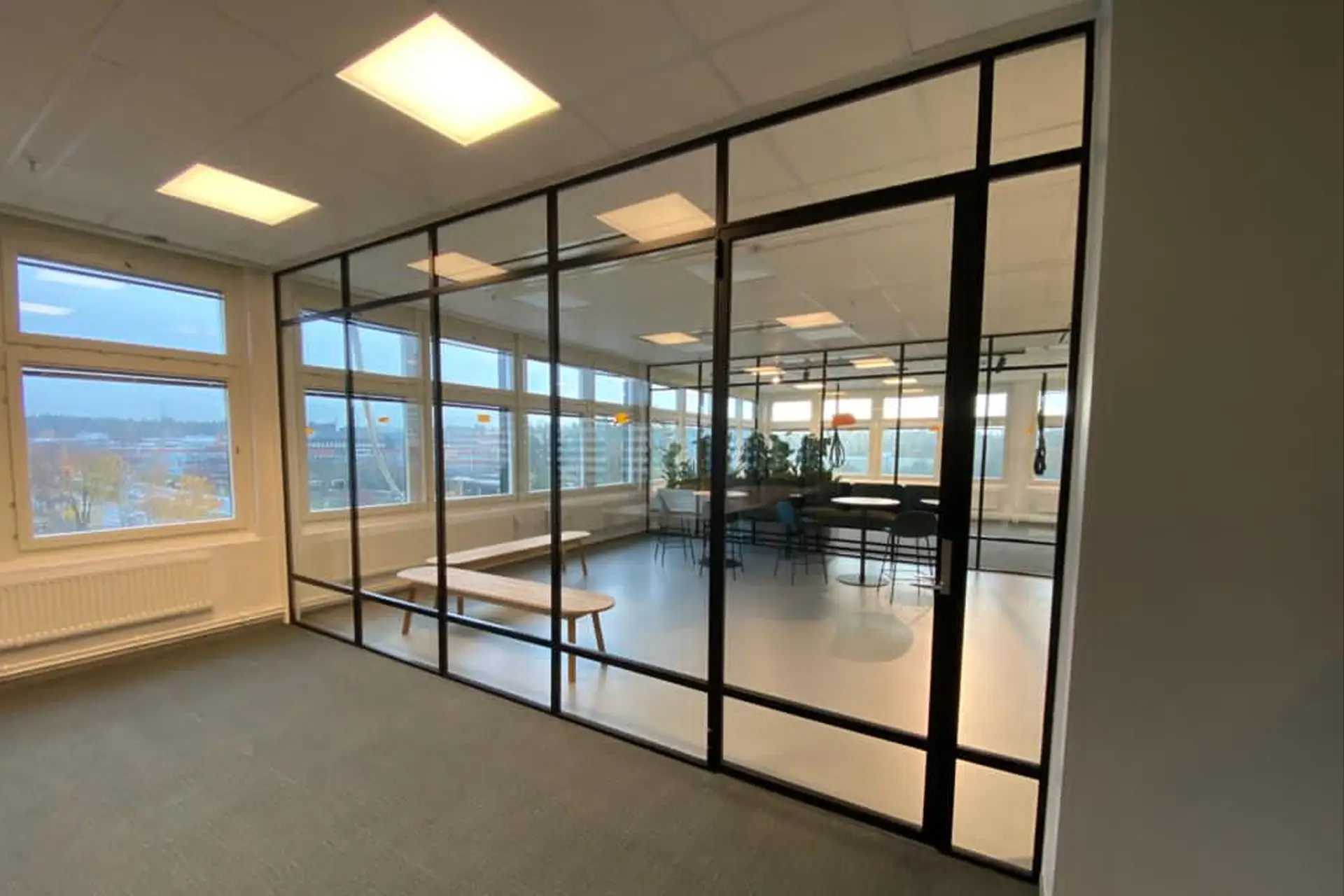 Räätälöidyt lasiseinät